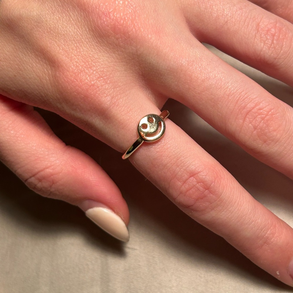 gold smiley face ring size 6.5